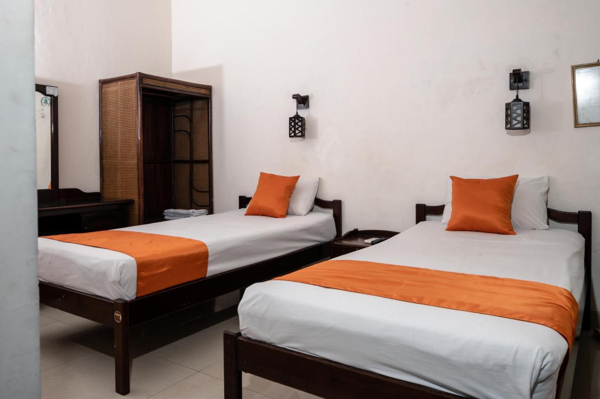 Oryza Malioboro Hotel 2*
