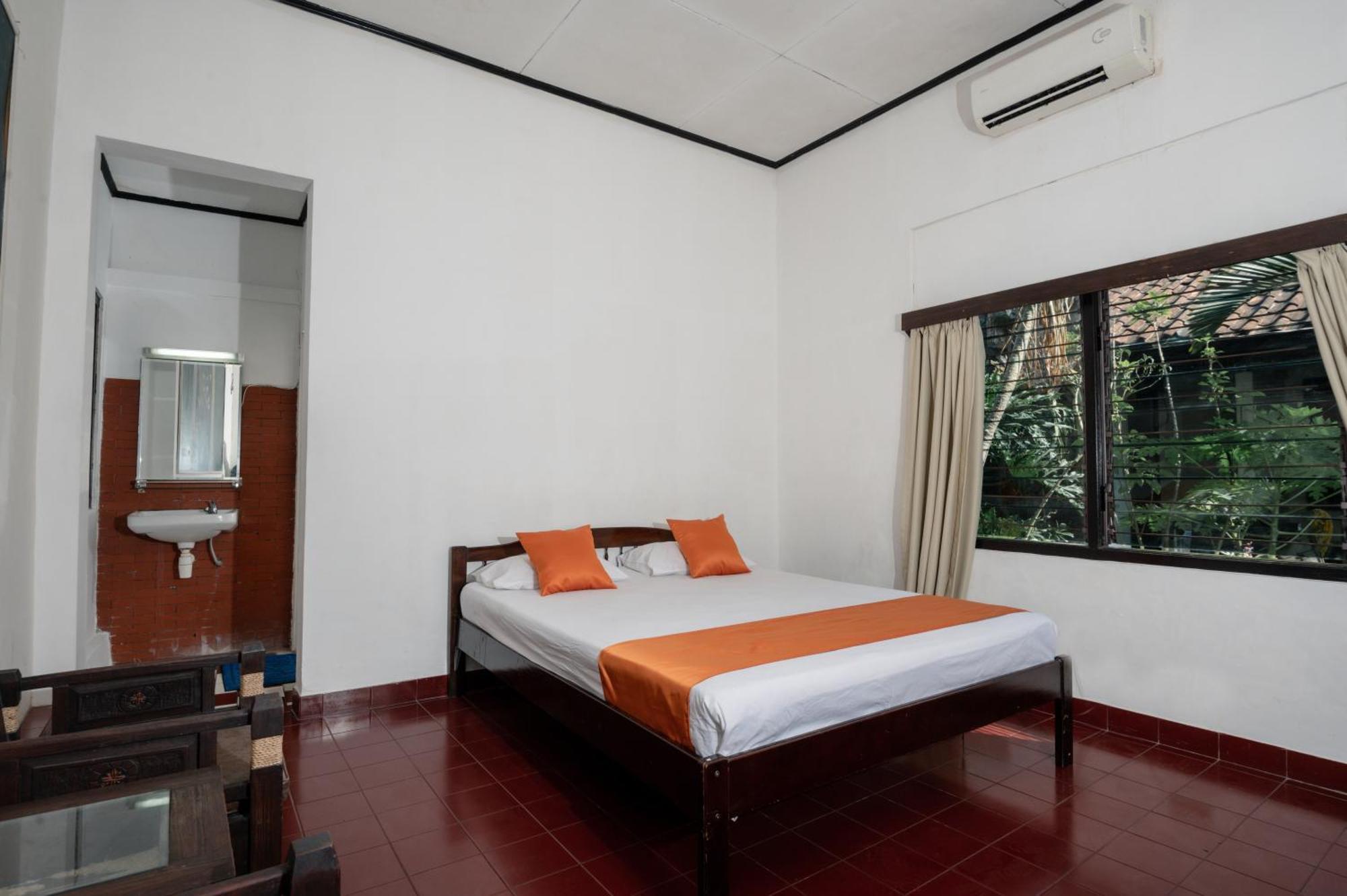 Oryza Malioboro Hotel 2*